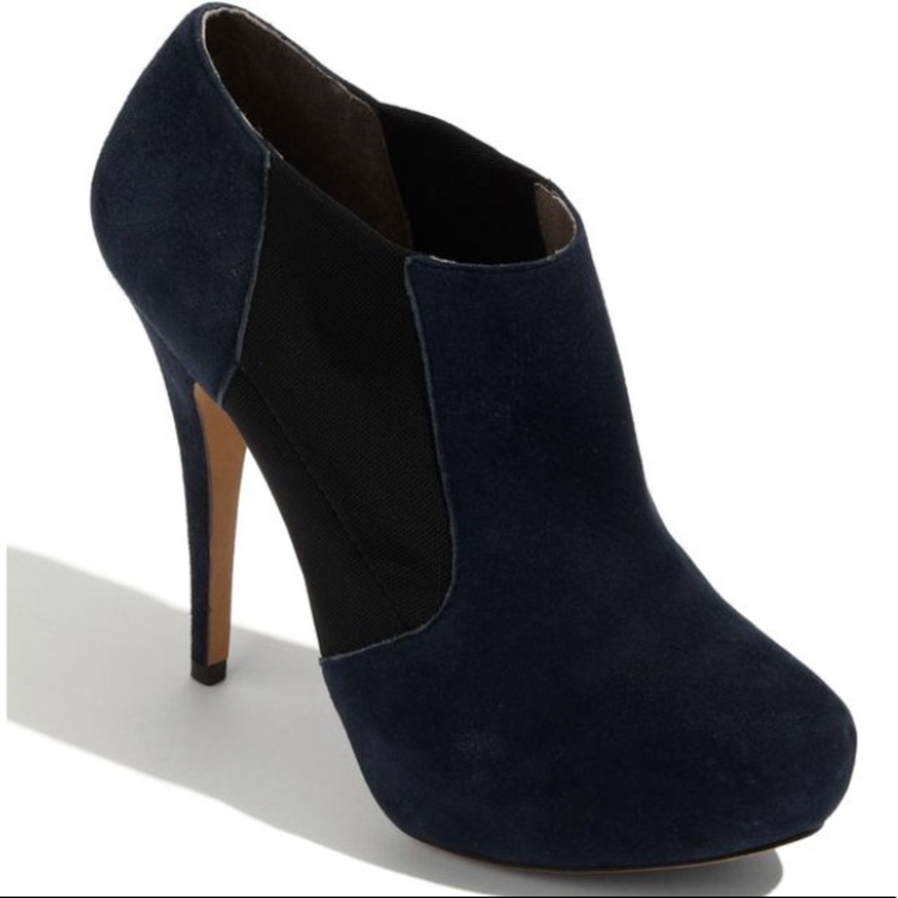 Vince Camuto Jordy